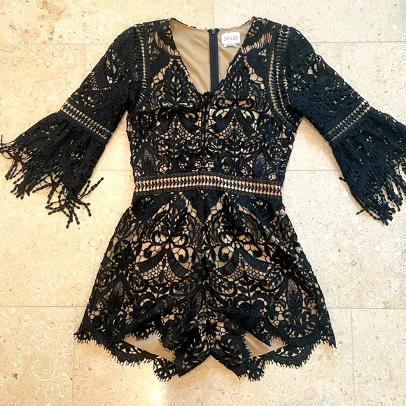 Saylor Romper - Picture 1 of 4